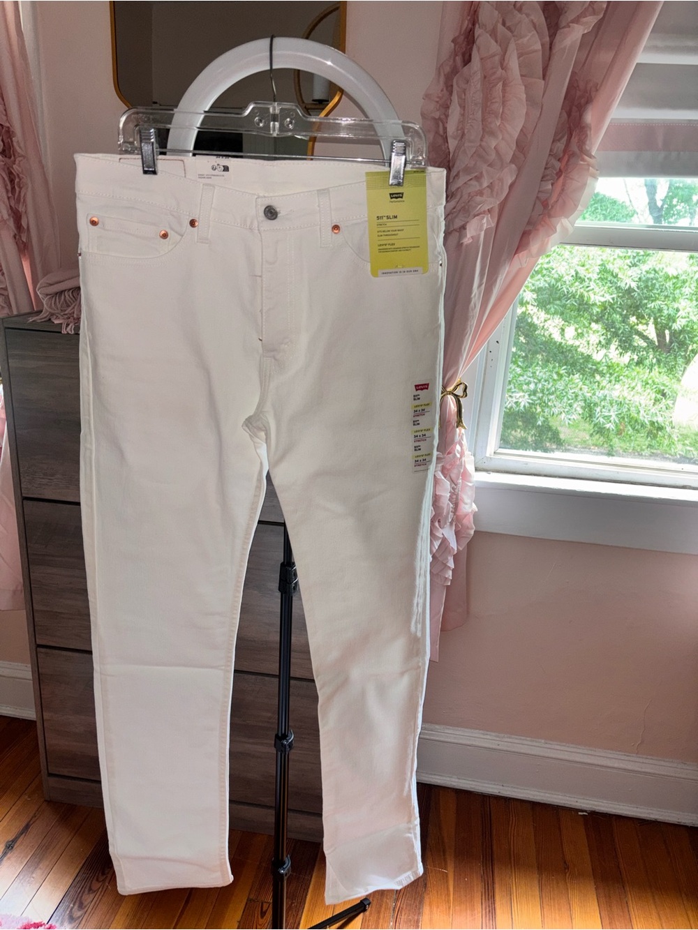 NWT Men’s Levi’s 511 Slim Flex White Jeans 34x34
